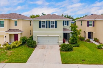 4873 Silver Topaz St in Sarasota, FL - Building Photo - Building Photo