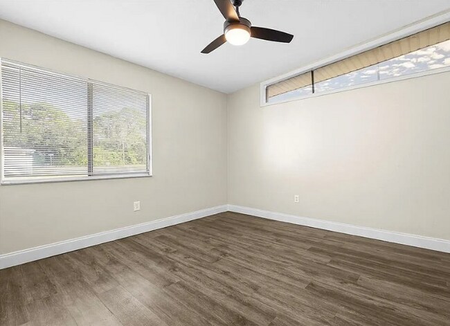 5720 Gallatin Ln, Unit 1 in North Port, FL - Building Photo - Building Photo