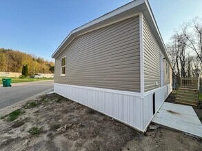 12034 E Michigan Ave in Galesburg, MI - Building Photo - Building Photo