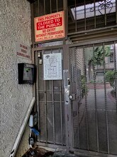 15511 Sherman Way, Unit 11 in Van Nuys, CA - Building Photo - Building Photo