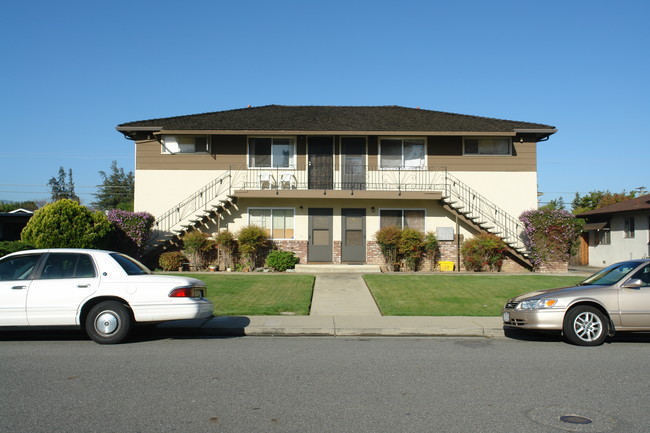 393-395 Dunster Dr in Campbell, CA - Foto de edificio - Building Photo