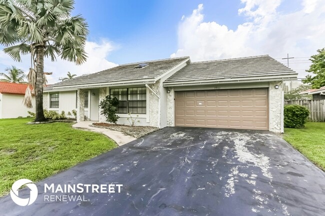 7911 NW 20th St in Margate, FL - Building Photo - Building Photo
