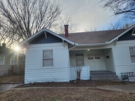1206 S Rockford Ave in Tulsa, OK - Building Photo