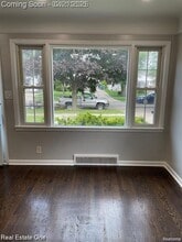 6991 Colonial St in Dearborn Heights, MI - Building Photo - Building Photo