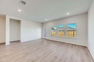 3433 Marie Dr in Tom Bean, TX - Building Photo - Building Photo