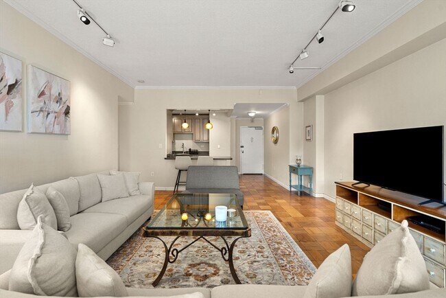 2 Hawthorne Pl in Boston, MA - Building Photo - Building Photo