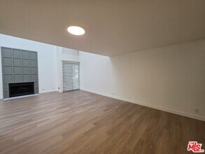 1421 Greenfield Ave in Los Angeles, CA - Building Photo - Building Photo