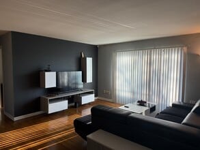 1710 Dempster St in Park Ridge, IL - Building Photo - Building Photo