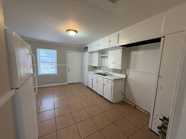 1346 Shamrock St in Bossier City, LA - Building Photo - Building Photo