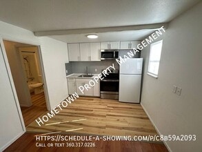 7801 Pacific Ave SE in Lacey, WA - Building Photo - Building Photo