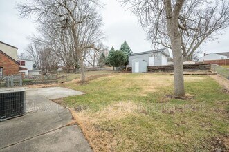 732 4th St in West Des Moines, IA - Foto de edificio - Building Photo