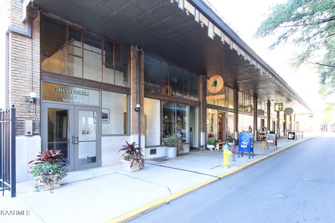 505 Union Ave, Unit 112 in Knoxville, TN - Building Photo