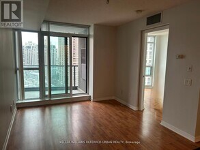 30 Harrison Garden Blvd in Toronto, ON - Building Photo - Building Photo