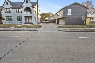 2820 Blodgett St in Houston, TX - Building Photo