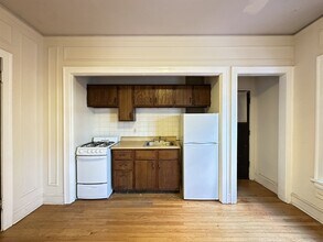 1307 Oak Ave, Unit M04R in Evanston, IL - Foto de edificio - Building Photo