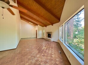 1718 Michael Way in Calistoga, CA - Building Photo - Building Photo