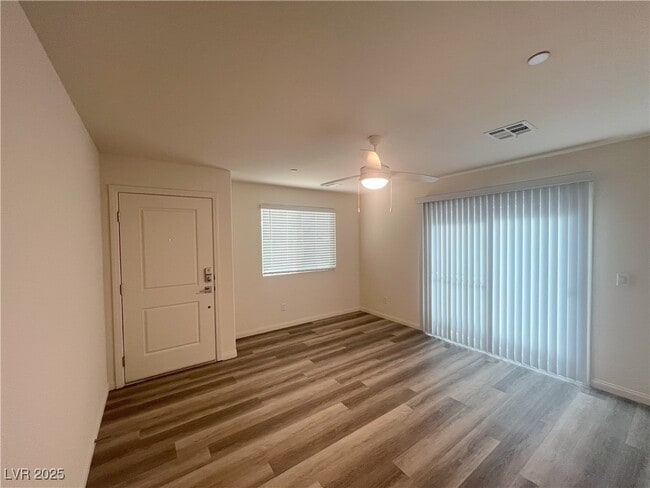6858 Truffle Gray St in Las Vegas, NV - Building Photo - Building Photo