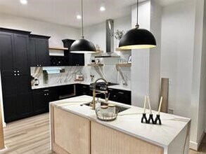 308 E 36th St in Houston, TX - Building Photo - Building Photo