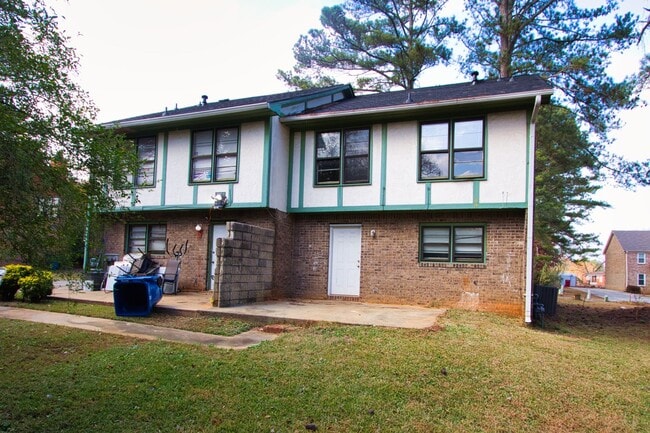 2137-2139 Golfview Dr SE in Conyers, GA - Building Photo - Building Photo