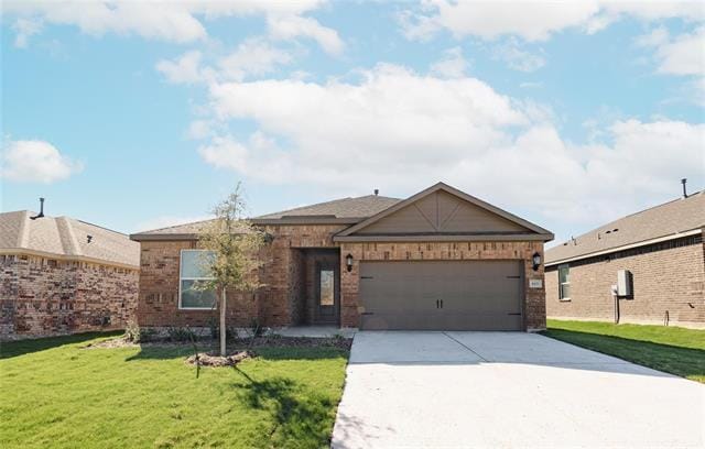 property at 613 Harbor Oaks Dr