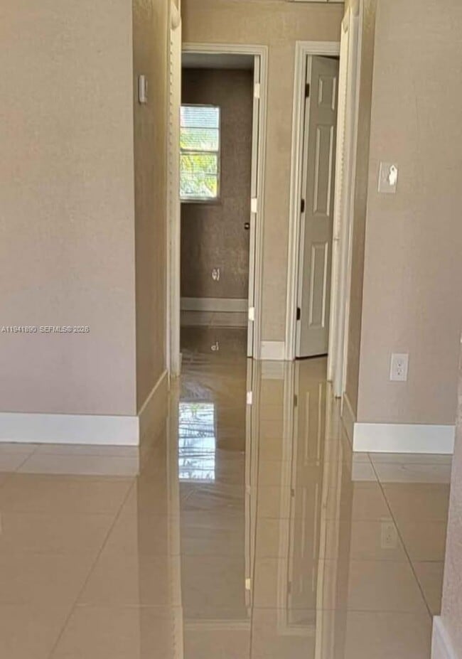 2228 Polk St in Hollywood, FL - Building Photo - Building Photo