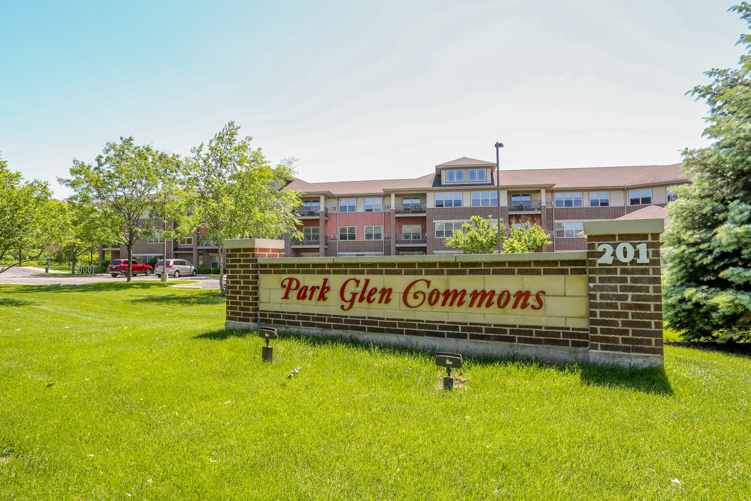 Park Glen Senior Apartments in Madison, WI - Foto de edificio