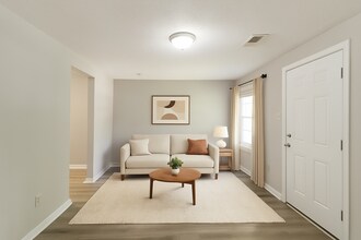 626 Turner St in Griffin, GA - Building Photo - Building Photo