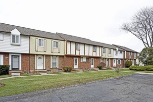 Creek Run Estates in Sterling Heights, MI - Building Photo