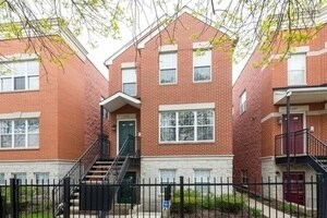 property at 1483 N Larrabee St