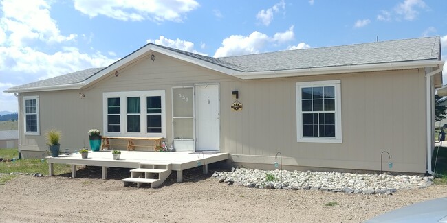 property at 333 Longbow Dr E