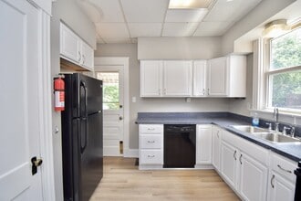 3048 Taylor Ave in Cincinnati, OH - Building Photo - Building Photo