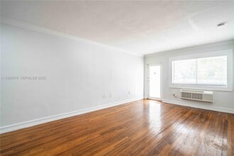 7925 Hawthorne Ave in Miami Beach, FL - Building Photo - Building Photo