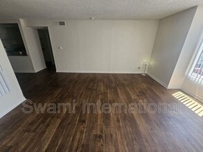 926 Wilmington Blvd in Los Angeles, CA - Building Photo - Building Photo