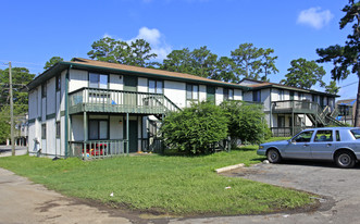 Woodbanks Trace in Tallahassee, FL - Building Photo