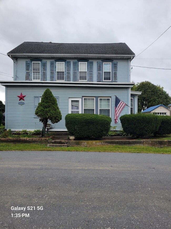 property at 3876 Lincoln St