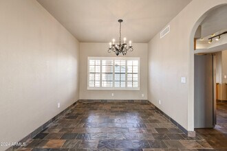 9166 E Laurel Ln in Scottsdale, AZ - Building Photo - Building Photo