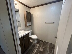 666 Oregon St in Belleville, MI - Building Photo - Building Photo