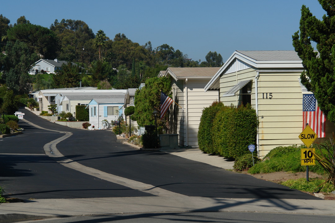 1440-1490 S Orange Ave in El Cajon, CA - Building Photo