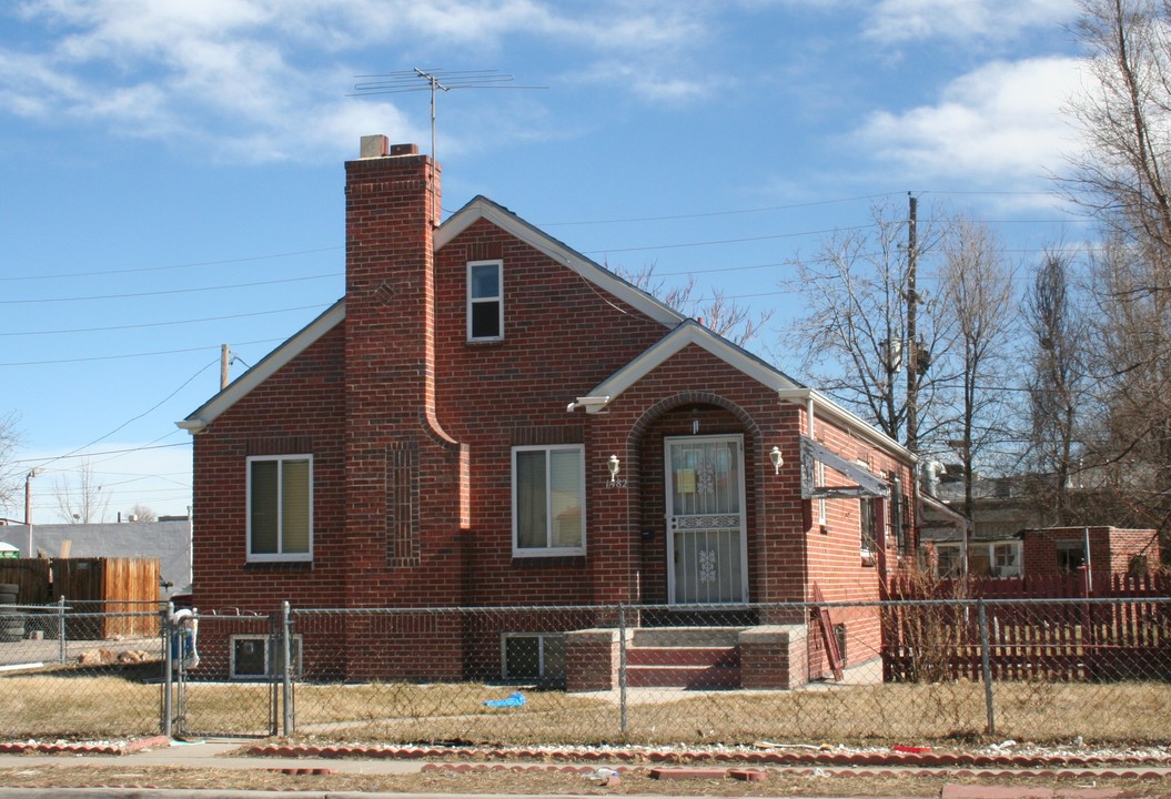 1480 Boston St in Aurora, CO - Foto de edificio