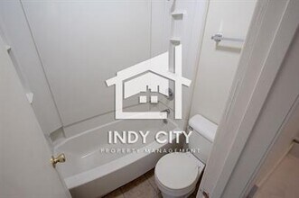 3049 Roseway Dr in Indianapolis, IN - Building Photo - Building Photo