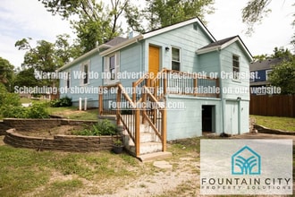 1116 4th St in Platte City, MO - Building Photo - Building Photo