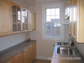 15 Glenville Ave in Boston, MA - Building Photo - Building Photo