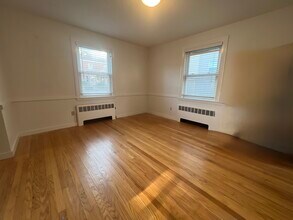 51 Beacon St, Unit 1 in Boston, MA - Building Photo - Building Photo