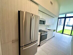 1936 NW 2nd Ct, Unit A12 in Miami, FL - Building Photo - Building Photo