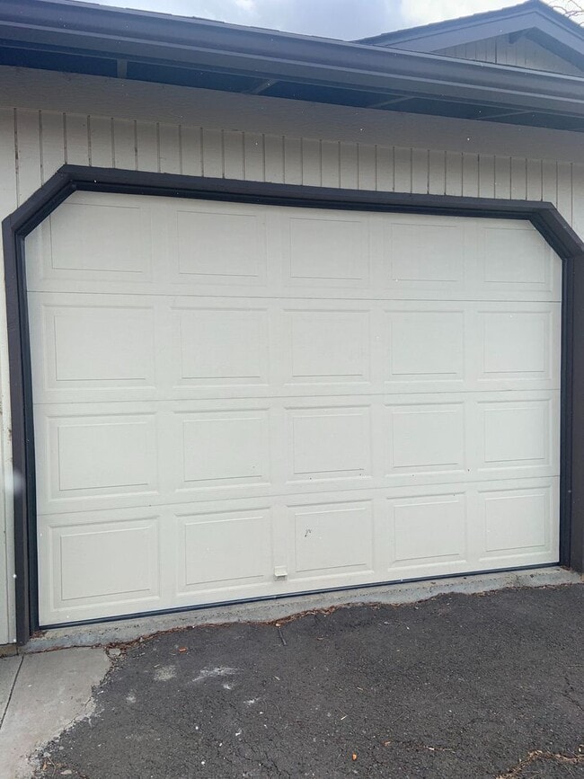 320 Cook St in Klamath Falls, OR - Building Photo - Building Photo