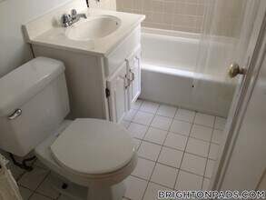 100 Kilsyth Rd in Boston, MA - Building Photo - Building Photo