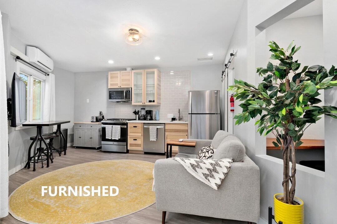 3228 Broadway, Unit A in Sacramento, CA - Foto de edificio