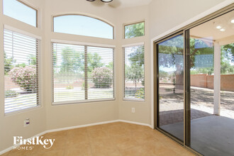 7737 S 47th Ln in Phoenix, AZ - Building Photo - Building Photo