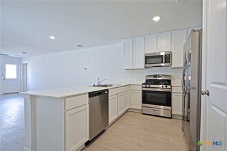 3744 Axis Hl St in New Braunfels, TX - Building Photo - Building Photo