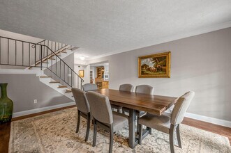 500 Laketower Dr in Lexington, KY - Building Photo - Building Photo